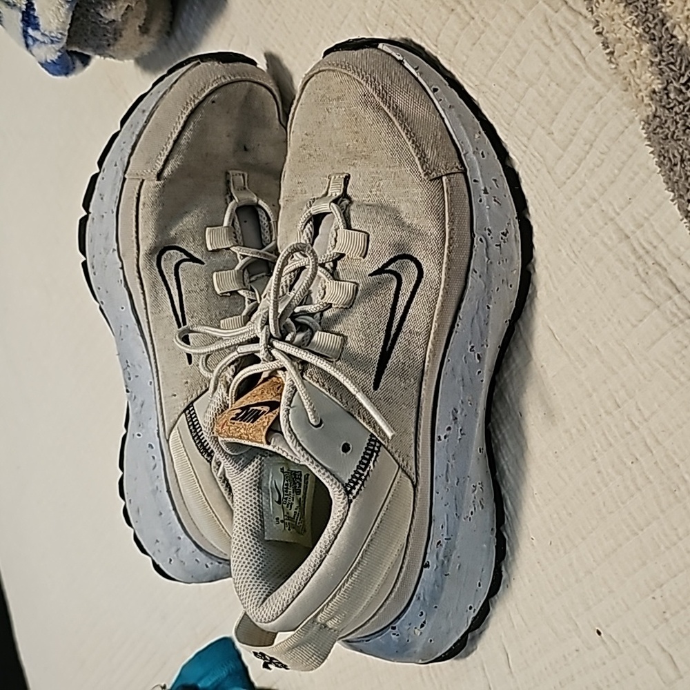 Nike crater fog blue size 6